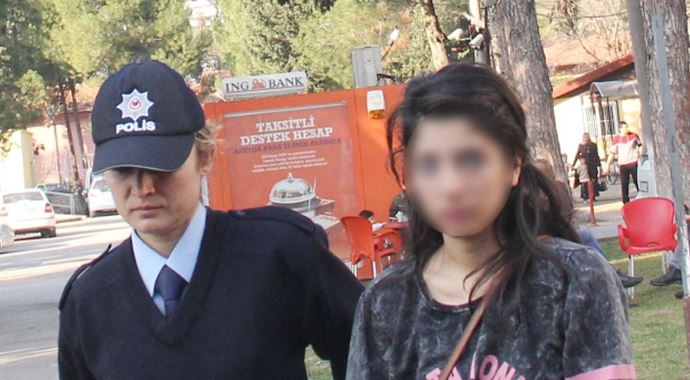 Facebook'tan hakaret davası kanlı bitti Facebook'tan hakaret davası kanlı bitti
