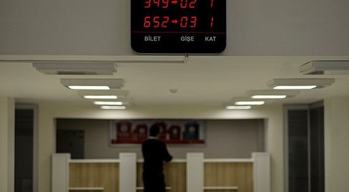Katılım bankasını &#039;Vakıflar&#039; kuracak