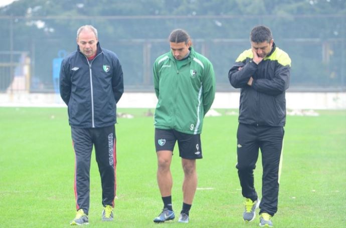 Denizlispor 3 puana kilitlendi Denizlispor 3 puana kilitlendi