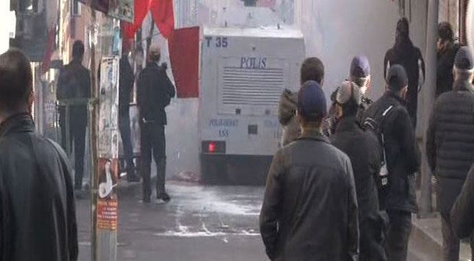 Okmeydanı'nda polis müdahalesi Okmeydanı'nda polis müdahalesi
