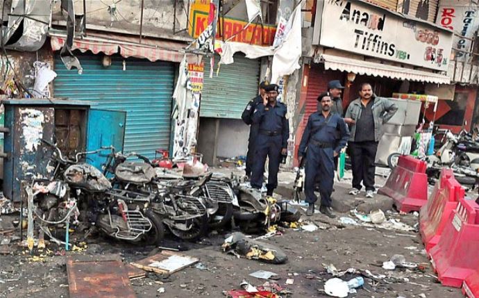 Hindistan'da bombalı saldırı Hindistan'da bombalı saldırı