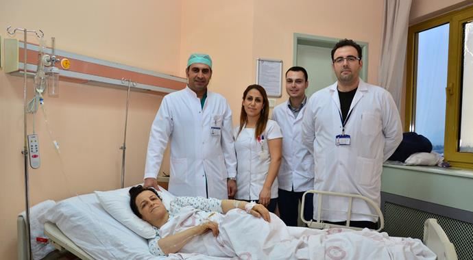 30 senedir idrarı cildinden geliyordu! 30 senedir idrarı cildinden geliyordu!