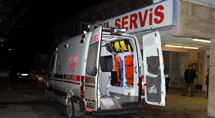 İşçilerin kavgası kanlı bitti: 4 yaralı İşçilerin kavgası kanlı bitti: 4 yaralı