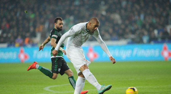 Fernandao krallığa göz dikti Fernandao krallığa göz dikti