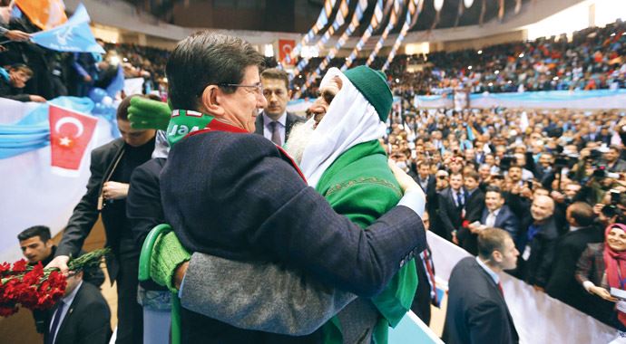 Başbakan Davutoğlu: 'Çözüm süreci milletin malı' Başbakan Davutoğlu: 'Çözüm süreci milletin malı'