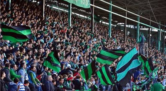 Kocaelispor&#039;un tribünleri tıklım tıklım ama...