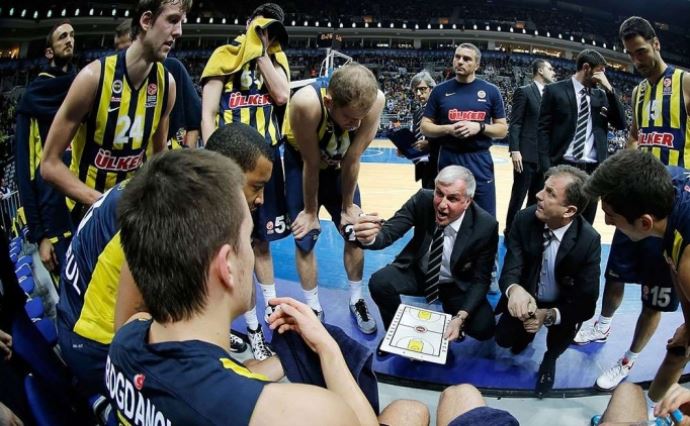 Fener, İspanya galibiyet peşinde