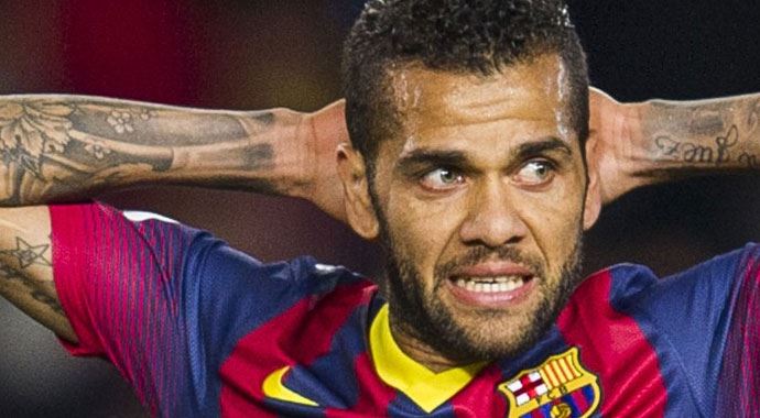 Dani Alves ile Barcelona&#039;nın yolları ayrılacak mı?