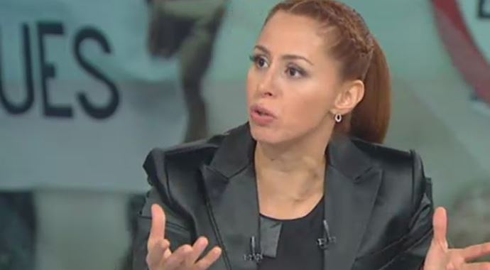 Niran Ünsal eleştirilere ateş püskürdü Niran Ünsal eleştirilere ateş püskürdü