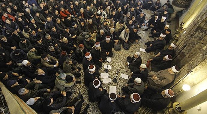 Bosna'da kandil coşkusu Bosna'da kandil coşkusu