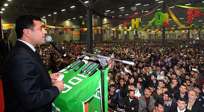 Demirtaş: 'Bütün halkların ortak partisiyiz' Demirtaş: 'Bütün halkların ortak partisiyiz'
