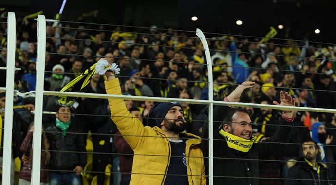 Fenerbahçe, yenilmezlik serisini 32 maça çıkardı Fenerbahçe, yenilmezlik serisini 32 maça çıkardı