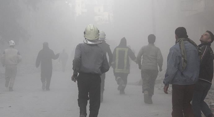 Esad yine varil bombası attı: 3'ü çocuk 5 ölü Esad yine varil bombası attı: 3'ü çocuk 5 ölü