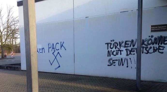 Almanya'daki Türklere bir ırkçı saldırı daha! Almanya'daki Türklere bir ırkçı saldırı daha!
