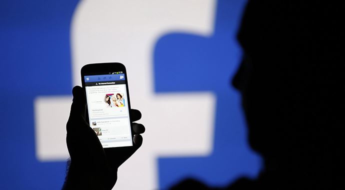 Facebook'u karıştıran uygulama: Fecoder Facebook'u karıştıran uygulama: Fecoder