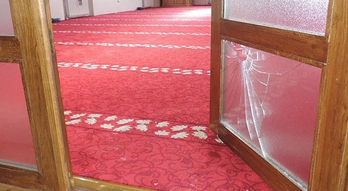 Cami kundaklama çağrılarına suç duyurusu Cami kundaklama çağrılarına suç duyurusu