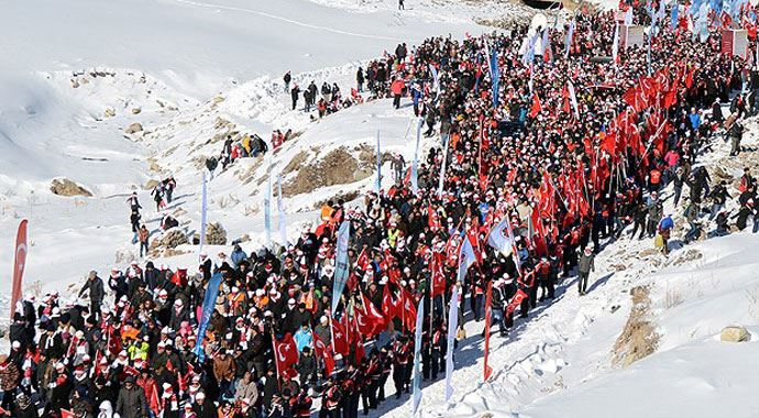 Türkiye Sarıkamış şehitlerini andı Türkiye Sarıkamış şehitlerini andı