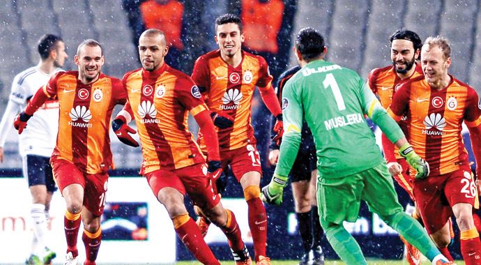 Beşiktaş'ı yine boş geçmeyen Melo'dan net mesaj: 'En iyi takımı yendik' Beşiktaş'ı yine boş geçmeyen Melo'dan net mesaj: 'En iyi takımı yendik'