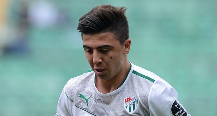 Trabzonspor'da Ozan Tufan ısrarı Trabzonspor'da Ozan Tufan ısrarı