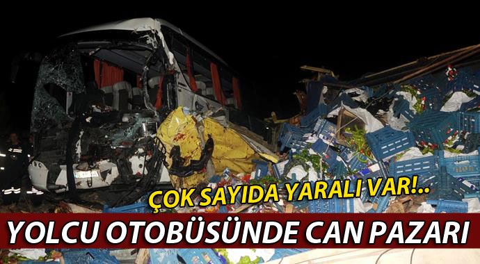 Yan yatan kamyon yolcu otobüsüne çarptı: 1 öü Yan yatan kamyon yolcu otobüsüne çarptı: 1 öü