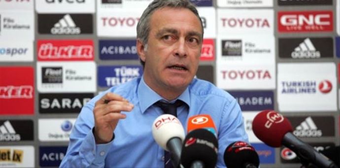 Önder Özen: &quot;Tüm Beşiktaşlılardan özür dilerim&quot;