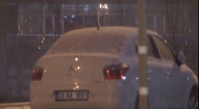 Ve beklenen kar yağışı İstanbul'da başladı