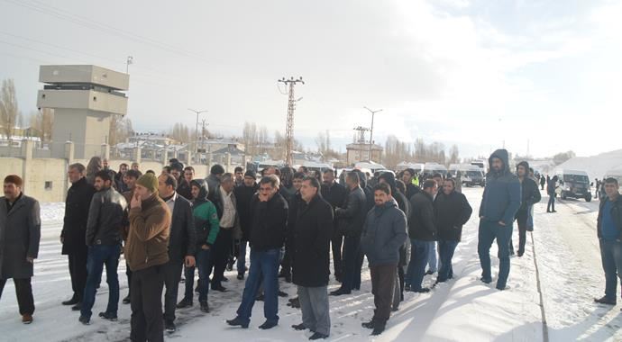 Tipide 50 kişi mahsur