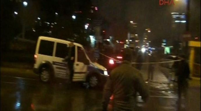 İstanbul Sultanahmet'te patlama: 1 şehit İstanbul Sultanahmet'te patlama: 1 şehit