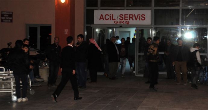 Cizre'de olaylar çıktı: 1 ölü, 1 yaralı Cizre'de olaylar çıktı: 1 ölü, 1 yaralı