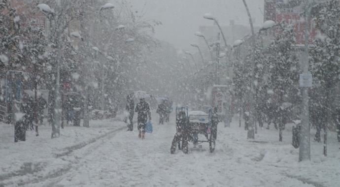 Sakarya'da okullar 2 gün tatil edildi Sakarya'da okullar 2 gün tatil edildi