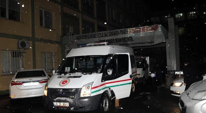 Şehit polisin cenazesi, Adli Tıp'a kaldırıldı Şehit polisin cenazesi, Adli Tıp'a kaldırıldı