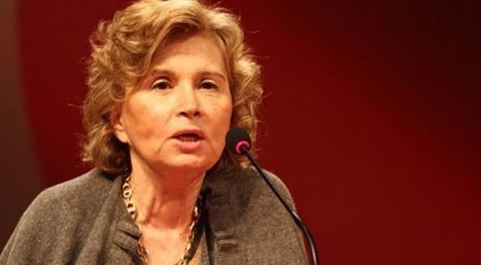 Ilıcak'tan 'pes' dedirten Sultanahmet tweeti! Ilıcak'tan 'pes' dedirten Sultanahmet tweeti!