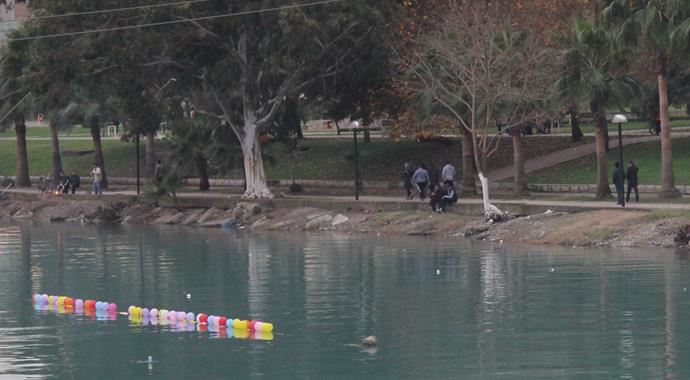 Balon patlatayım derken kazayla kendini vurdu Balon patlatayım derken kazayla kendini vurdu