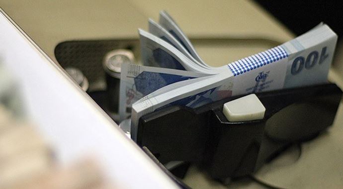 Emekli ikramiyesinde "30 yıl" sınırı kalktı Emekli ikramiyesinde "30 yıl" sınırı kalktı