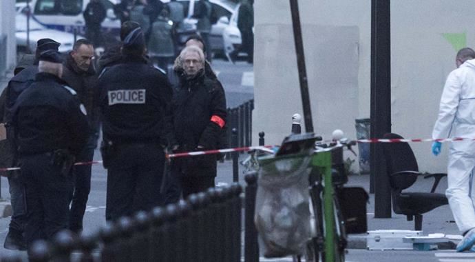 Paris&#039;teki saldırıya kınama, Fransa&#039;ya destek yağıyor