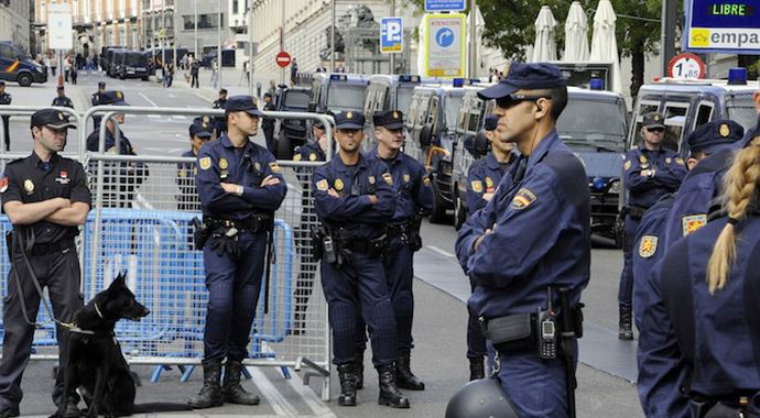 İspanya'da terör alarmı! İspanya'da terör alarmı!