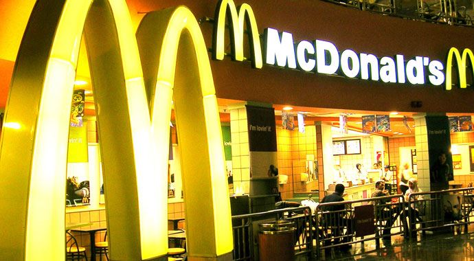 McDonald'a patatesinden diş çıkınca... McDonald'a patatesinden diş çıkınca...