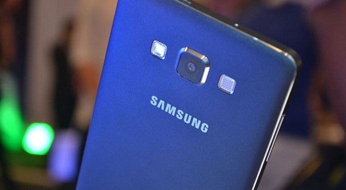 Samsung en ince telefonu Galaxy A7'yi tanıttı Samsung en ince telefonu Galaxy A7'yi tanıttı
