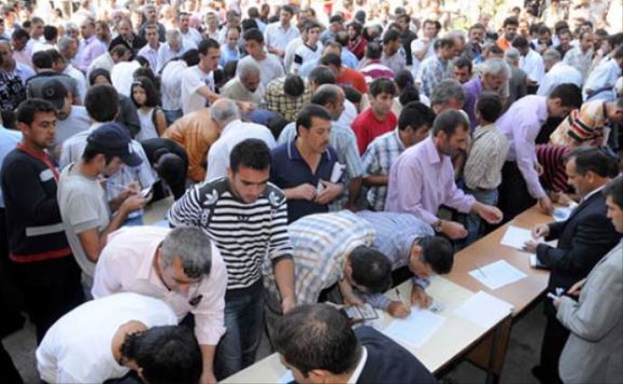 İŞKUR bu yıl en az 570 bin kişiyi iş sahibi yapacak İŞKUR bu yıl en az 570 bin kişiyi iş sahibi yapacak