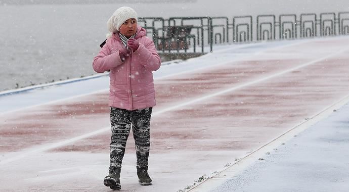 İstanbullu öğrencilerin 3 günlük kar tatili bitti İstanbullu öğrencilerin 3 günlük kar tatili bitti