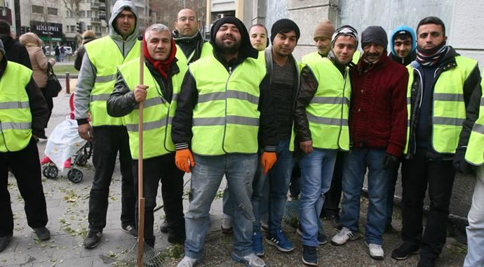 Onlar temizlik yapmaya mahkumlar Onlar temizlik yapmaya mahkumlar
