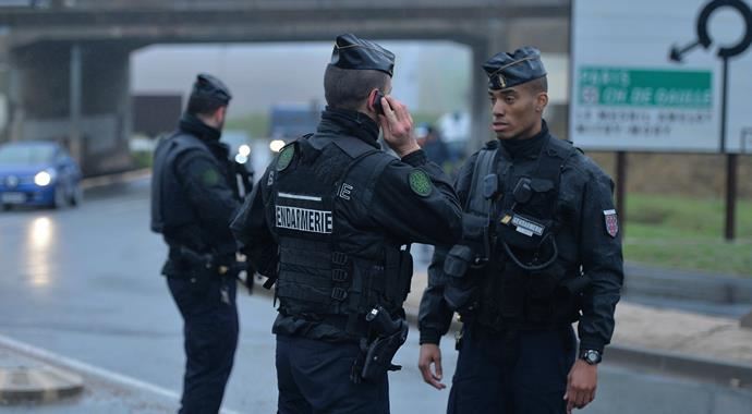 Paris&#039;te bir görgü tanığı konuştu, &#039;Saldırganların elini sıktım...&#039;