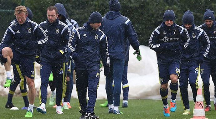 Fenerbahçe&#039;de tatil sona eriyor