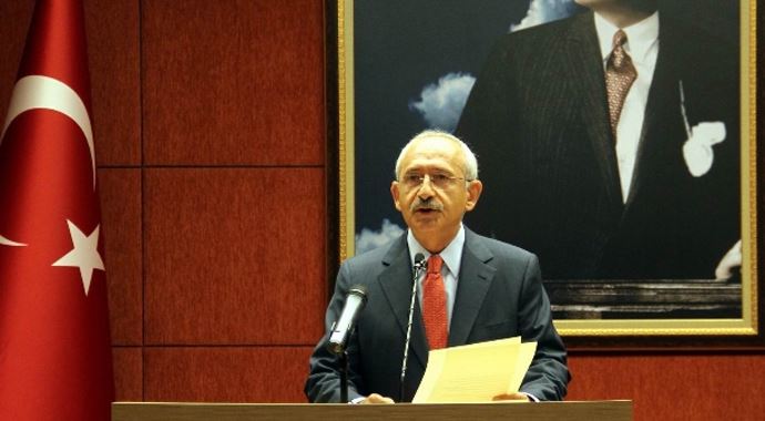 Kılıçdaroğlu&#039;ndan Hollande&#039;a mesaj