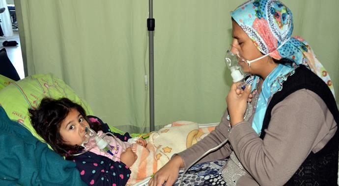 Çocuğun ağlama sesi aileyi ölümden kurtardı