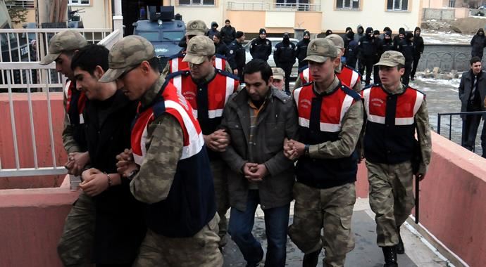 Kobani protestocusu 11 sanık serbest