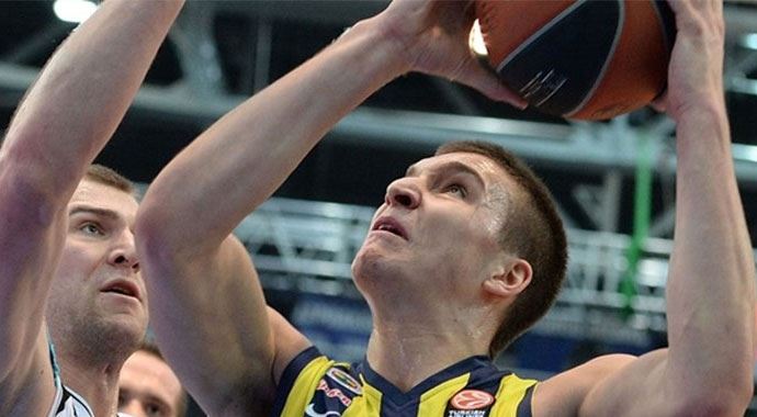 Fenerbahçe Rusya'ya farka koştu Fenerbahçe Rusya'ya farka koştu