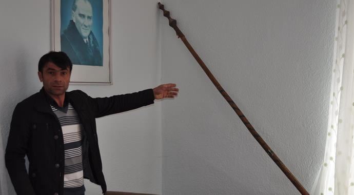 Köylülerin 700 yıldır koruduğu sancak çalındı