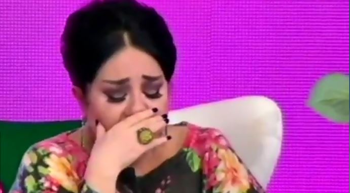 Yarışmacılar Nur Yerlitaş'ı ağlattı! Yarışmacılar Nur Yerlitaş'ı ağlattı!