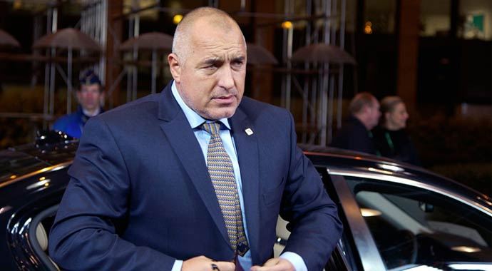 Bulgaristan Başbakanının uçağı kaza atlattı
